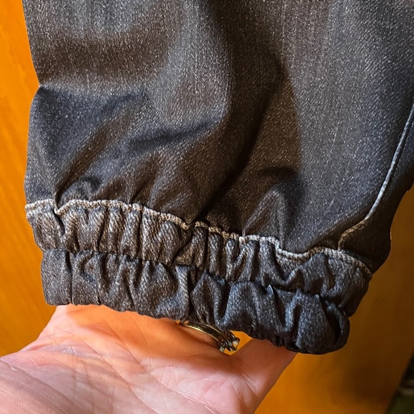 Lucy Black Jogger Pants - Picture 7 of 12